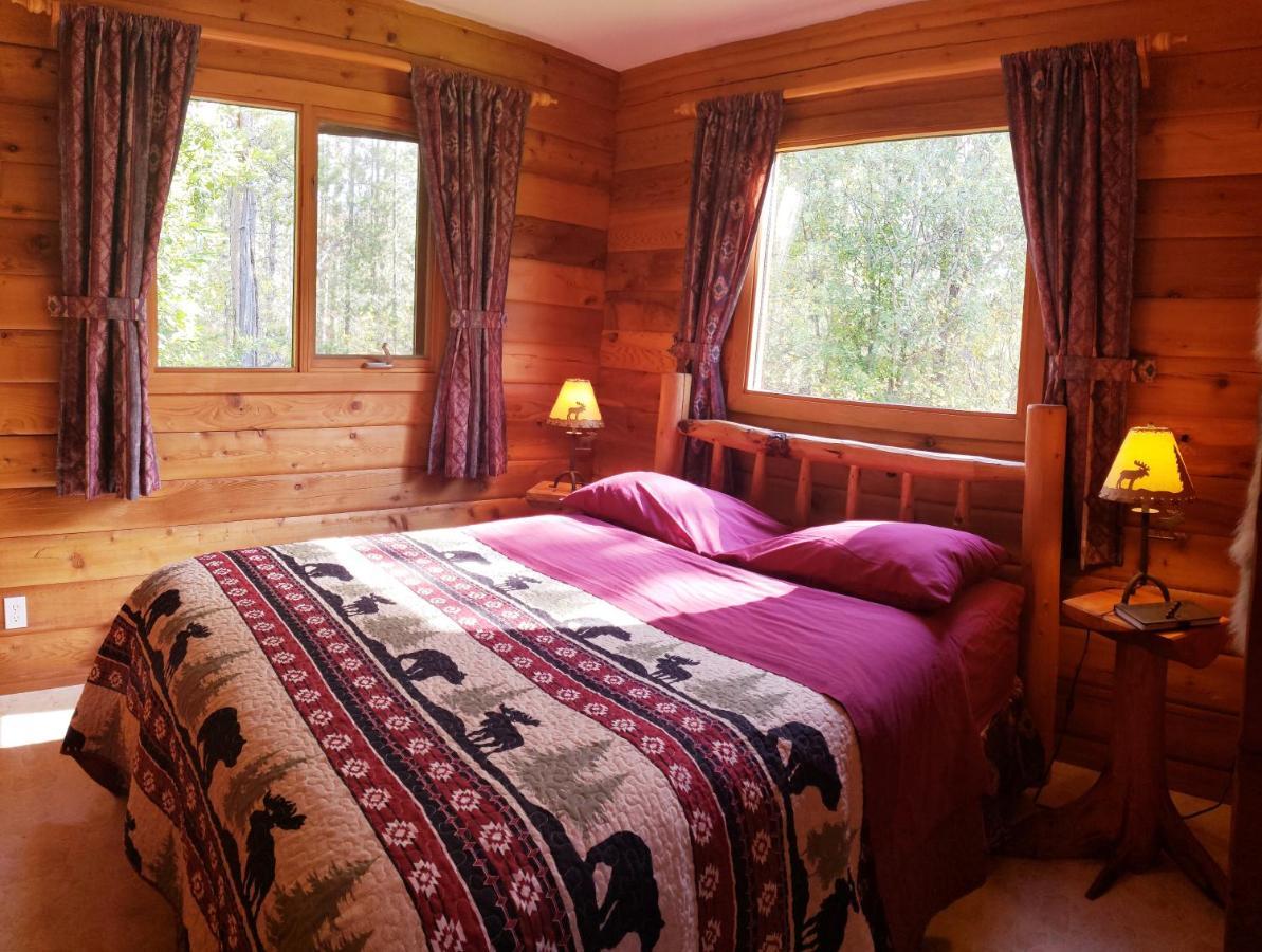Mica Mountain Lodge & Log Cabins Tete Jaune Cache Luaran gambar