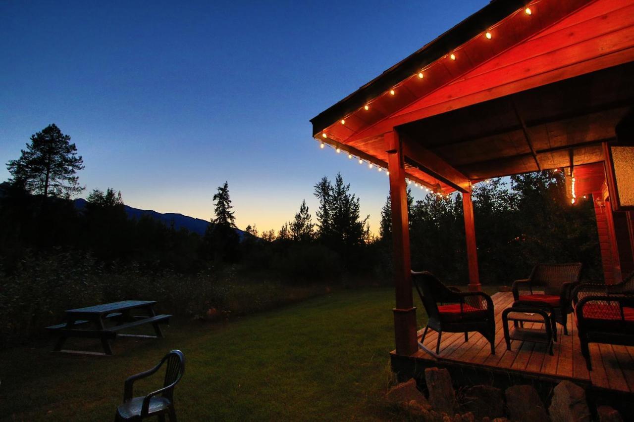 Mica Mountain Lodge & Log Cabins Tete Jaune Cache Luaran gambar